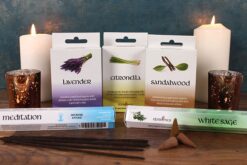 Alternative view of Set of 12 Packets of Elements Lavender Incense Cones