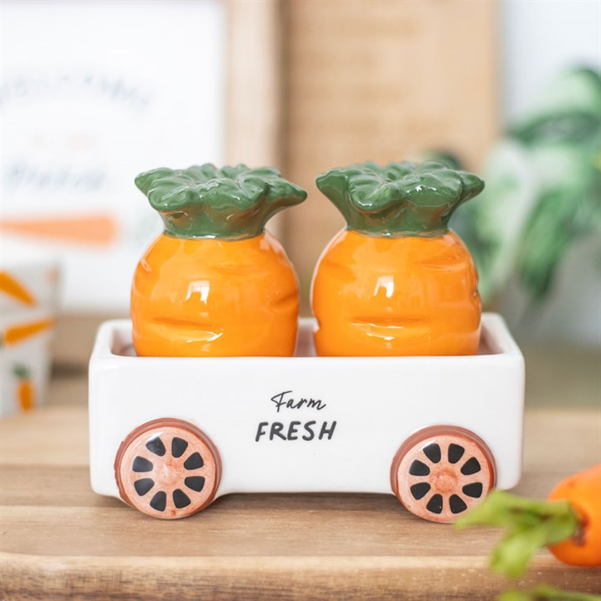 Carrot Salt and Pepper Shakers in Wagon Carrot Salt and Pepper Shakers in Wagon