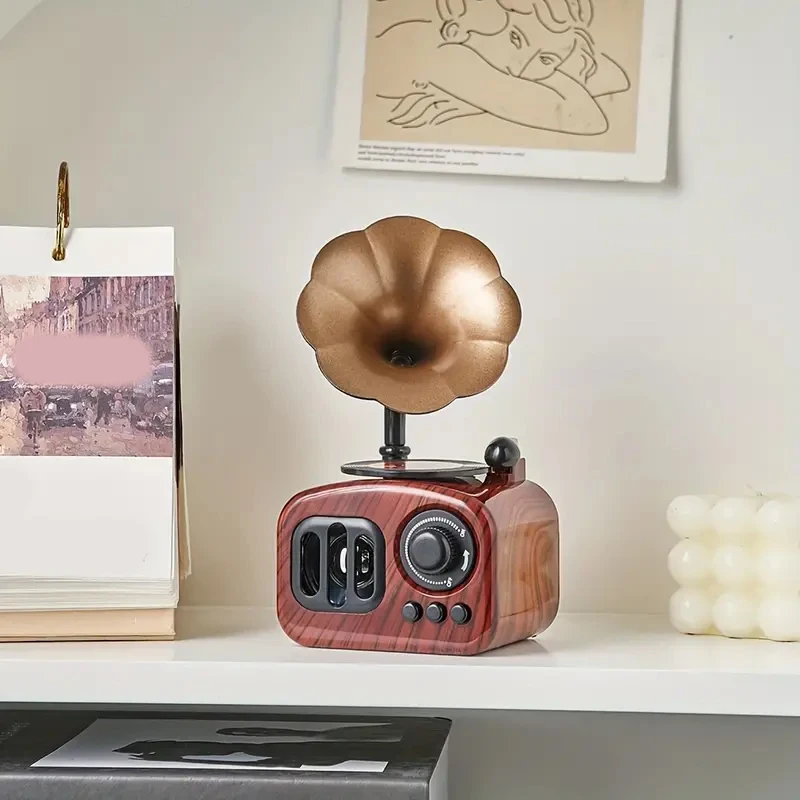 Vintage Gramophone Music Box – Decorative Wind-Up Home Ornament Vintage Gramophone Music Box – Decorative Wind-Up Home Ornament - Image 5