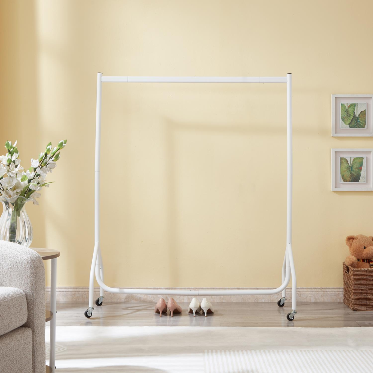 4ft Heavy Duty Clothes Rail – White Freestanding Garment Hanging Rack 4ft Heavy Duty Clothes Rail – White Freestanding Garment Hanging Rack - Image 3