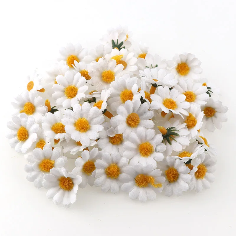 100pcs Mini Daisy Artificial Flower Heads for DIY Decoration 100pcs Mini Daisy Artificial Flower Heads for DIY Decoration - Image 9