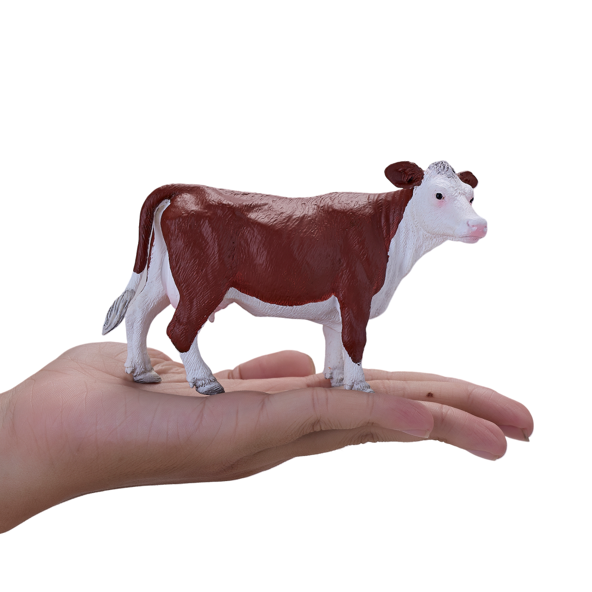 Hereford Cow Toy – Realistic Farm Animal Figurine Hereford Cow Toy – Realistic Farm Animal Figurine - Image 4