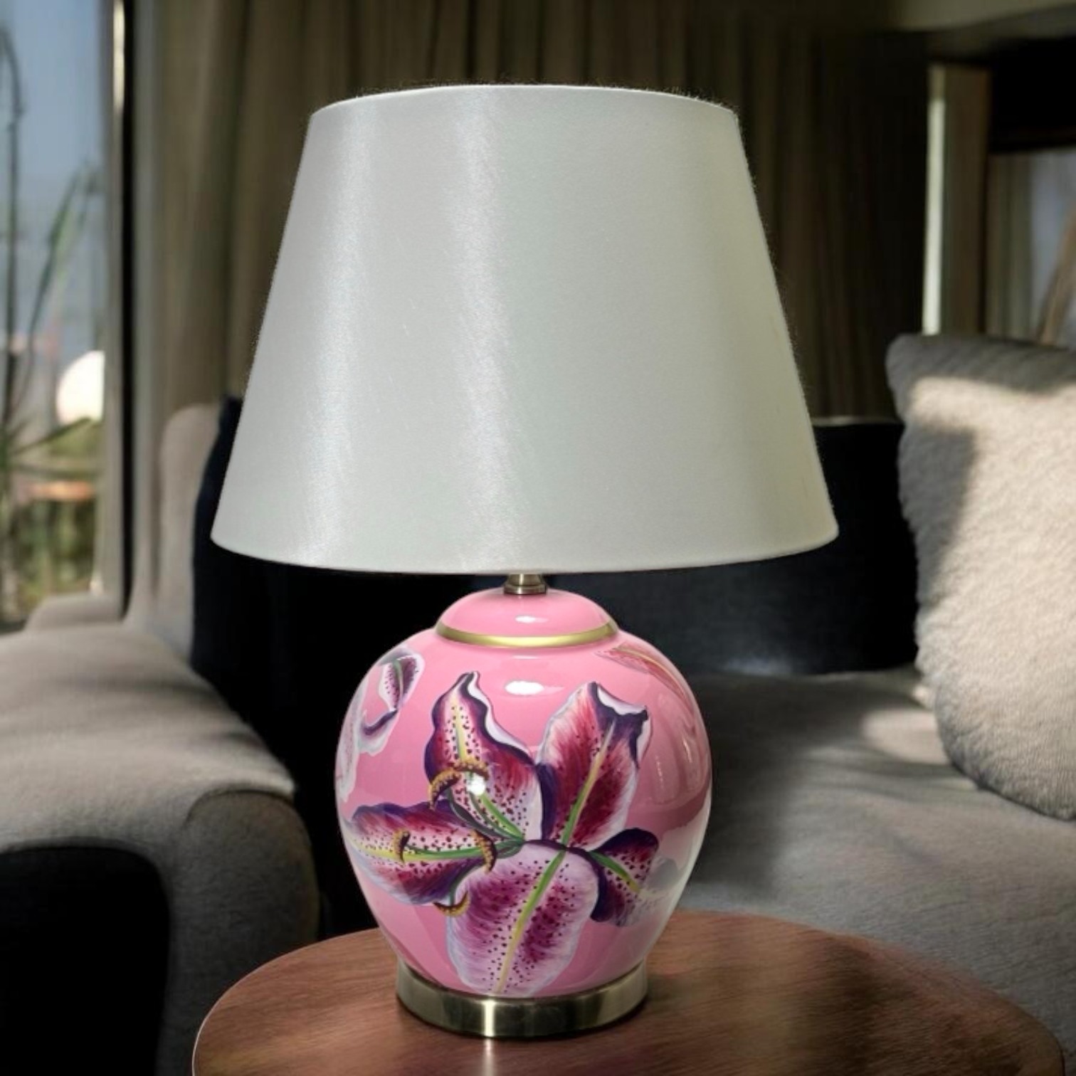 40CM TABLE LAMP AND SHADE 40CM TABLE LAMP AND SHADE