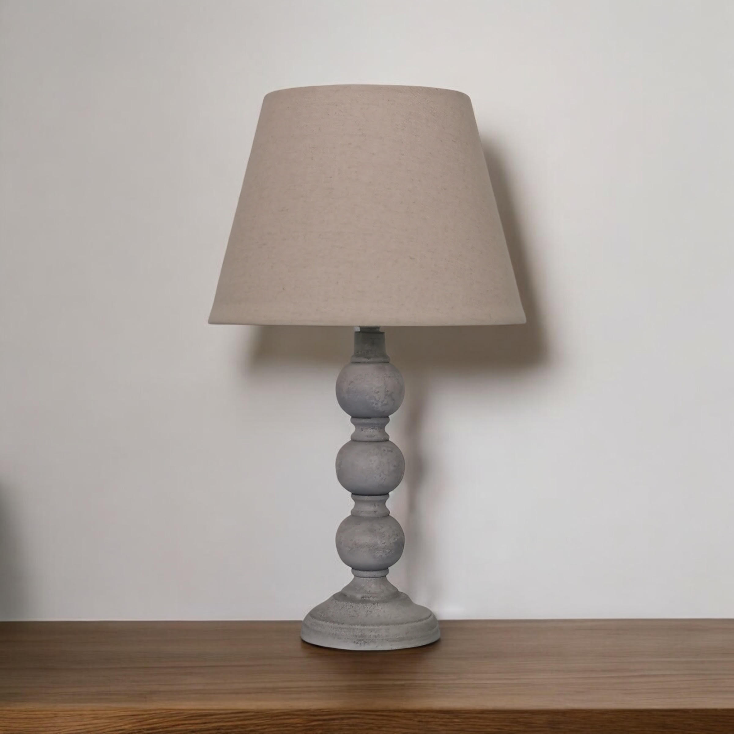 43CM LAMP AND SHADE 43CM LAMP AND SHADE - Image 2