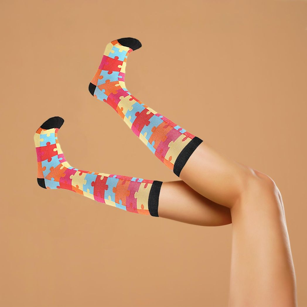 Flo Fashion Bright Pattern Knee-High With Nylon, Yarn & Spandex Compression Sock, Puzzle, L/XL Flo Fashion Bright Pattern Knee-High With Nylon, Yarn & Spandex Compression Sock, Puzzle, L/XL - Image 3