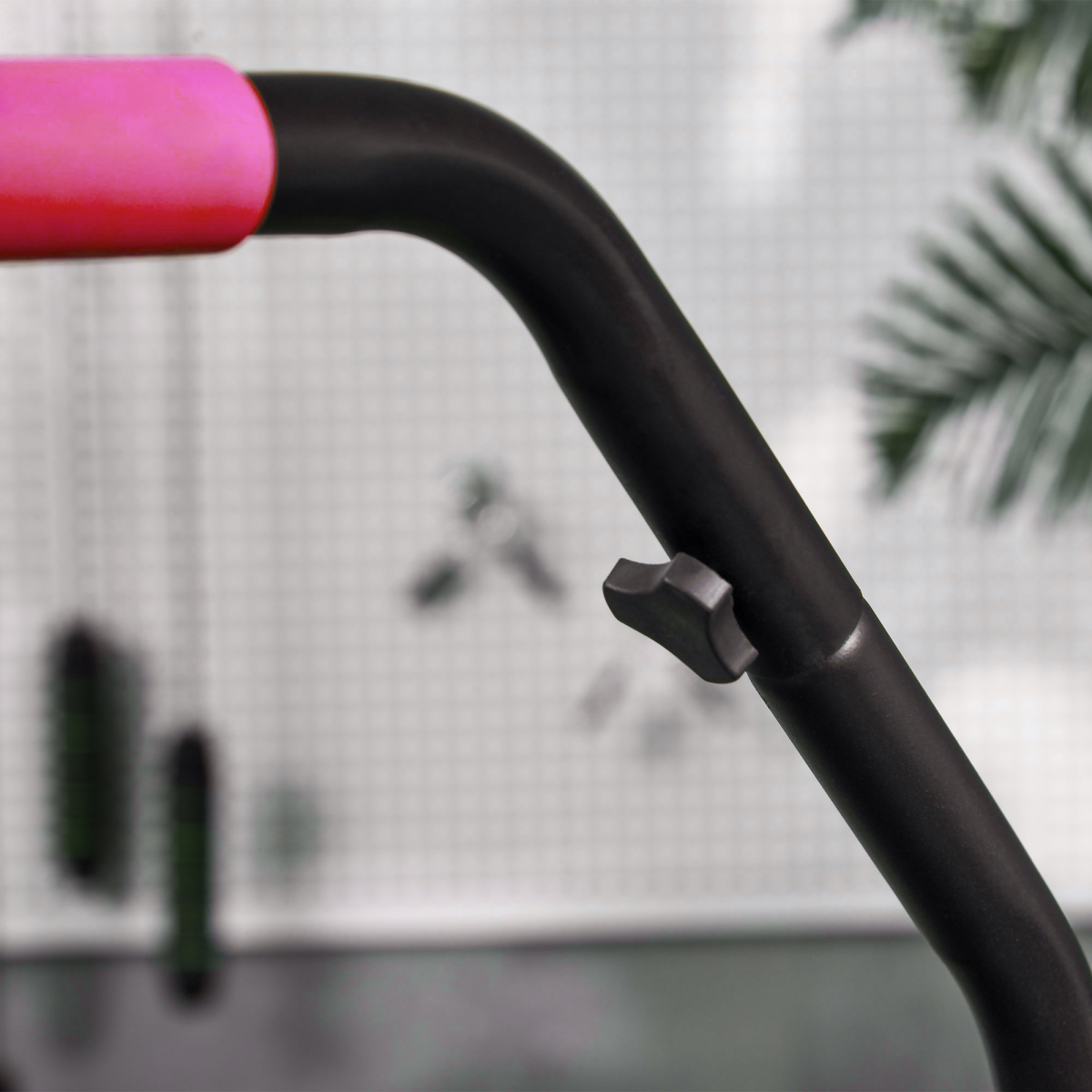 40 Inch Foldable Fitness Trampoline with Foam Handle – Pink 40 Inch Foldable Fitness Trampoline with Foam Handle – Pink - Image 7