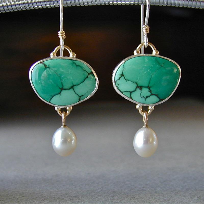 Retro Green Gemstone With Pearl Drop Earrings Retro Green Gemstone With Pearl Drop Earrings